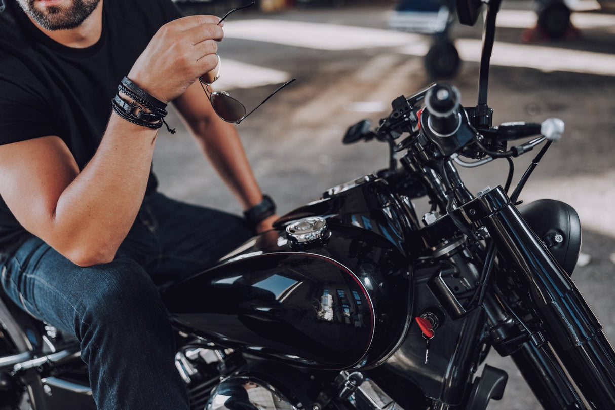 WASH&WHIPS MotoPro Motorcycle Detailing Kit - Bug Remover, Leather Care, Ceramic Spray - Diesel Freak