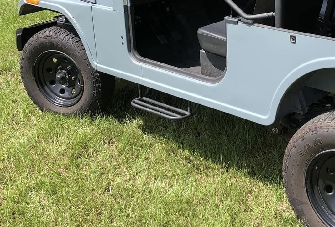 Roxor OEM Side Steps - Diesel Freak